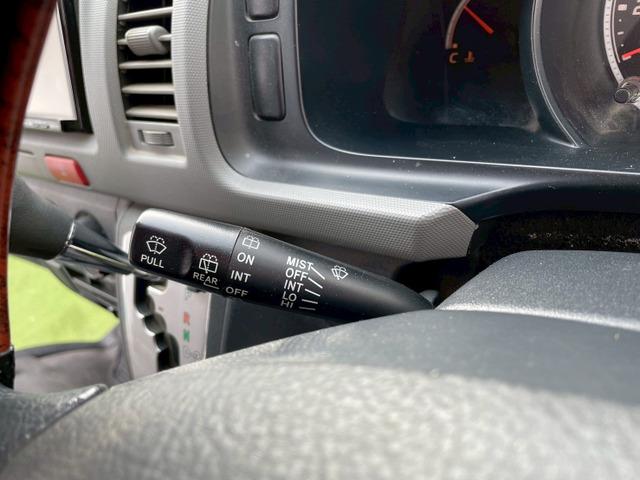 ハイエースバン ロングDX 5ドア/6人乗り/両側スライドドア/社外ナビ/TV/バックカメラ/キーレス/リアガラスフィルム/リア小窓付き/積載量1.25t/4ナンバーサイズ/ABS/バンパー同色/車検R8年9月まで(34枚目)