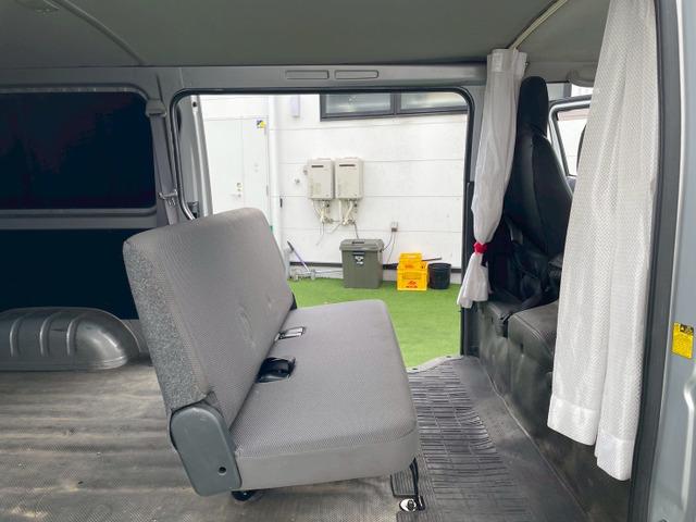 ハイエースバン ロングDX 5ドア/6人乗り/両側スライドドア/社外ナビ/TV/バックカメラ/キーレス/リアガラスフィルム/リア小窓付き/積載量1.25t/4ナンバーサイズ/ABS/バンパー同色/車検R8年9月まで(55枚目)