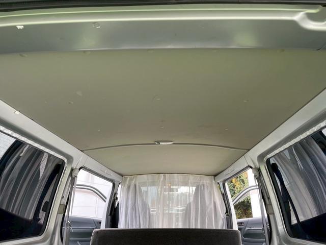 ハイエースバン ロングDX 5ドア/6人乗り/両側スライドドア/社外ナビ/TV/バックカメラ/キーレス/リアガラスフィルム/リア小窓付き/積載量1.25t/4ナンバーサイズ/ABS/バンパー同色/車検R8年9月まで(63枚目)