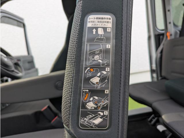 N-VAN L・ホンダセンシング ホンダセンシング/純正ナビ/地デジTV/バックカメラ/DVD再生可能/電格ミラー/Wエアバッグ/両側スライドドア/5ドア/リアプライバシーガラス/キーレス/ドライブレコーダー(8枚目)