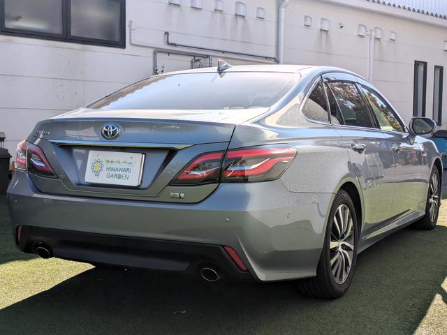 クラウンハイブリッド Ｓ　Ｃパッケージ　メーカーナビ／フルセグ／パノラミックビューモニター／トヨタセーフティーセンス／ＬＥＤヘッドライト／ＢＳＭ／ワンオーナー／スマートキー／ドライブレコーダー／パーキングアシスト／純正１７インチアルミ（19枚目）