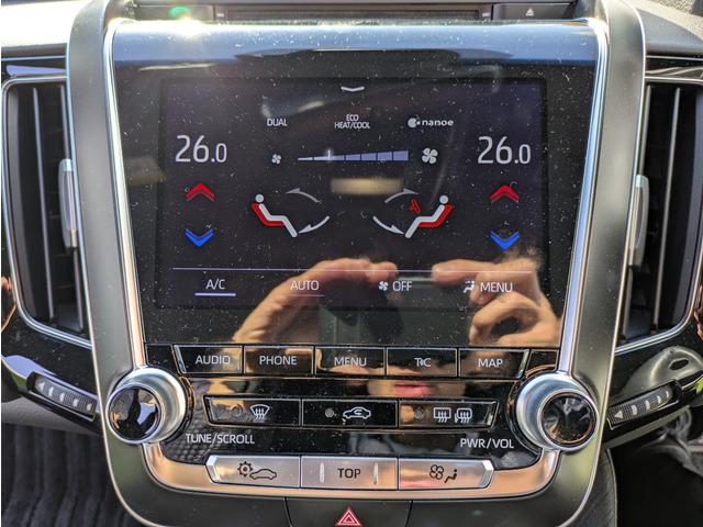 クラウンハイブリッド Ｓ　Ｃパッケージ　メーカーナビ／フルセグ／パノラミックビューモニター／トヨタセーフティーセンス／ＬＥＤヘッドライト／ＢＳＭ／ワンオーナー／スマートキー／ドライブレコーダー／パーキングアシスト／純正１７インチアルミ（46枚目）