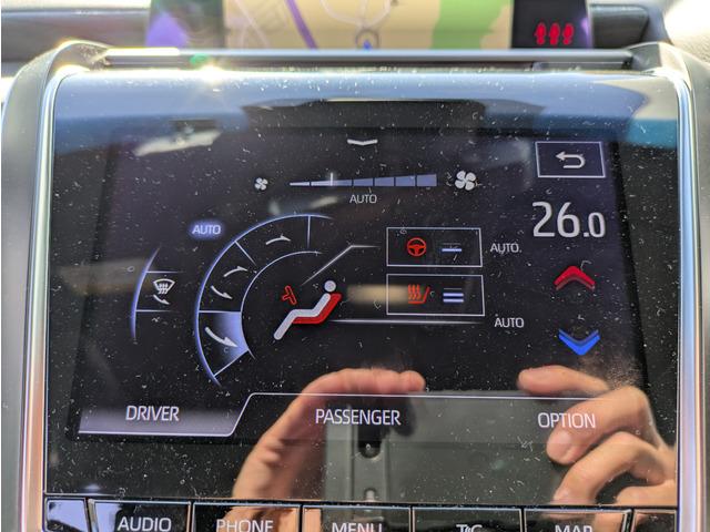 クラウンハイブリッド Ｓ　Ｃパッケージ　メーカーナビ／フルセグ／パノラミックビューモニター／トヨタセーフティーセンス／ＬＥＤヘッドライト／ＢＳＭ／ワンオーナー／スマートキー／ドライブレコーダー／パーキングアシスト／純正１７インチアルミ（48枚目）