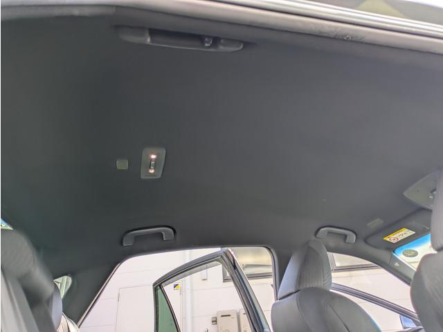 クラウンハイブリッド Ｓ　Ｃパッケージ　メーカーナビ／フルセグ／パノラミックビューモニター／トヨタセーフティーセンス／ＬＥＤヘッドライト／ＢＳＭ／ワンオーナー／スマートキー／ドライブレコーダー／パーキングアシスト／純正１７インチアルミ（65枚目）