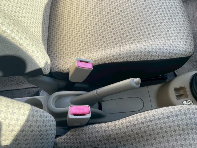 アルト F 5速MT/社外13インチアルミ/LEDヘッドライト/CD/エアコン/キーレス/集中ドアロック/リアプライバシーガラス/車検R8年5月まで/車高調(35枚目)