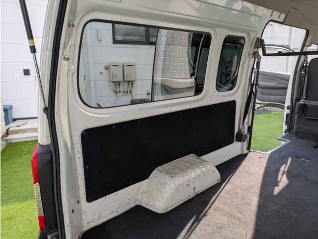 ＮＶ３５０キャラバンバン スーパーロングＤＸターボ　スーパーロング／ハイルーフ／ディーゼルターボ／５ドア／両側スライドドア／６人乗り／バックカメラ／６人乗り／ＥＴＣ／ドライブレコーダー／４ＷＤ／ＡＢＳ／エアコン／ＡＴ（9枚目）