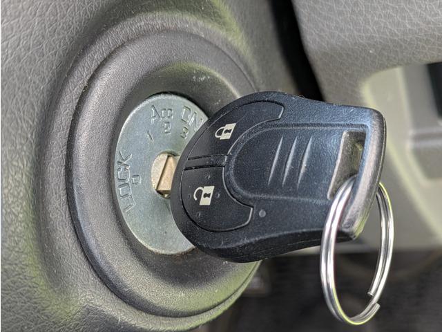 ＮＶ３５０キャラバンバン スーパーロングＤＸターボ　スーパーロング／ハイルーフ／ディーゼルターボ／５ドア／両側スライドドア／６人乗り／バックカメラ／６人乗り／ＥＴＣ／ドライブレコーダー／４ＷＤ／ＡＢＳ／エアコン／ＡＴ（13枚目）