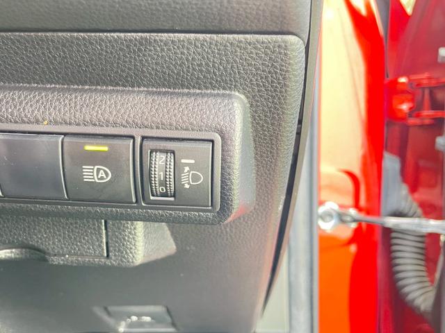 カローラスポーツ G X 6速MT/社外17インチアルミ/トヨタセーフティーセンス/レーダークルーズコントロール/純正ナビ/TV/バックカメラ/LEDヘッドライト/プッシュスタート/スマートキー/クリアランスソナー(47枚目)