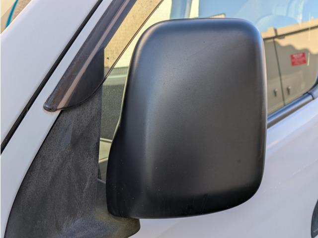 ＮＶ３５０キャラバンバン ロングＤＸターボ　３ペダルＭＴ／５ドア／両側スライドドア／ディーゼルターボ／荷室床板張り／積載量１．２５ｔ／ロング／４ナンバー／３人乗り／ＥＴＣ／キーレス／エアコン／エアバッグ（22枚目）