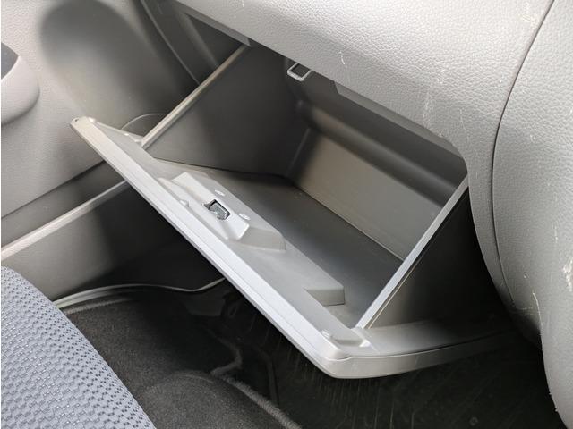 ＮＶ３５０キャラバンバン ロングＤＸターボ　３ペダルＭＴ／５ドア／両側スライドドア／ディーゼルターボ／荷室床板張り／積載量１．２５ｔ／ロング／４ナンバー／３人乗り／ＥＴＣ／キーレス／エアコン／エアバッグ（42枚目）