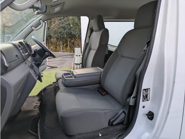 ＮＶ３５０キャラバンバン ロングＤＸターボ　３ペダルＭＴ／５ドア／両側スライドドア／ディーゼルターボ／荷室床板張り／積載量１．２５ｔ／ロング／４ナンバー／３人乗り／ＥＴＣ／キーレス／エアコン／エアバッグ（48枚目）