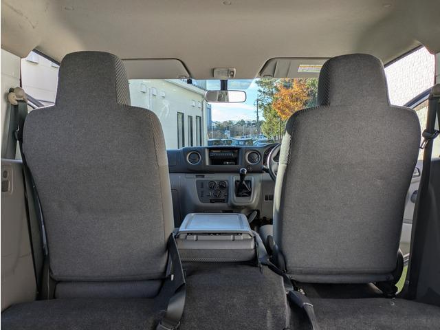 ＮＶ３５０キャラバンバン ロングＤＸターボ　３ペダルＭＴ／５ドア／両側スライドドア／ディーゼルターボ／荷室床板張り／積載量１．２５ｔ／ロング／４ナンバー／３人乗り／ＥＴＣ／キーレス／エアコン／エアバッグ（49枚目）