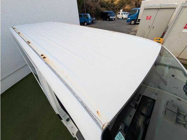 ＮＶ３５０キャラバンバン ロングＤＸターボ　３ペダルＭＴ／５ドア／両側スライドドア／ディーゼルターボ／荷室床板張り／積載量１．２５ｔ／ロング／４ナンバー／３人乗り／ＥＴＣ／キーレス／エアコン／エアバッグ（56枚目）