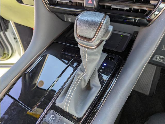 アルファード Z ユニバーサルステップ/リアエンターテイメント/黒革シート/純正ナビ/フルセグ/トヨタセーフティーセンス/BSM/パノラミックビューモニター/両側パワースライドドア/LEDヘッドライト/スマートキー(49枚目)