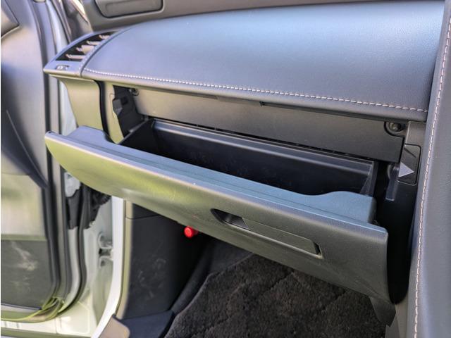 アルファード Z ユニバーサルステップ/リアエンターテイメント/黒革シート/純正ナビ/フルセグ/トヨタセーフティーセンス/BSM/パノラミックビューモニター/両側パワースライドドア/LEDヘッドライト/スマートキー(51枚目)