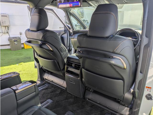 アルファード Z ユニバーサルステップ/リアエンターテイメント/黒革シート/純正ナビ/フルセグ/トヨタセーフティーセンス/BSM/パノラミックビューモニター/両側パワースライドドア/LEDヘッドライト/スマートキー(60枚目)