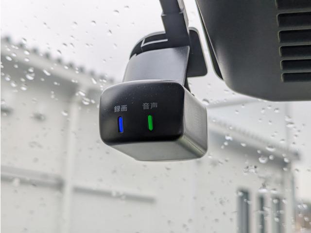 キャラバン ロングプレミアムＧＸ　ディーゼルターボ／パワースライドドア／エマージェンシーブレーキ／アラウンドビューモニター／ナビ／ＴＶ／インテリキー／プッシュスタート／社外１７インチアルミ／ドライブレコーダー（56枚目）