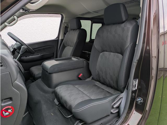 キャラバン ロングプレミアムＧＸ　ディーゼルターボ／パワースライドドア／エマージェンシーブレーキ／アラウンドビューモニター／ナビ／ＴＶ／インテリキー／プッシュスタート／社外１７インチアルミ／ドライブレコーダー（61枚目）