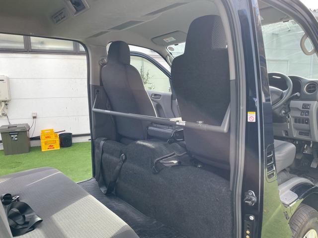 ＮＶ３５０キャラバンバン ロングＤＸ　エマージェンシーブレーキ／アラウンドビューモニター／両側スライドドア／５ドア／４ナンバーサイズ／純正ナビ／ＴＶ／キーレス／ＥＴＣ／６人乗り（44枚目）