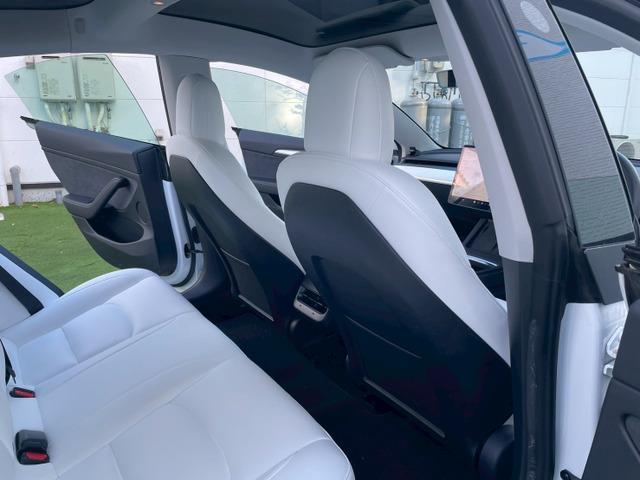 モデル３ ロングレンジ　純正ナビ／レーダークルーズコントロール／ホワイトレザーシート／ガラスルーフ／パワーシート／シートヒーター／フロント・サイド・バックカメラ／パワートランク（59枚目）