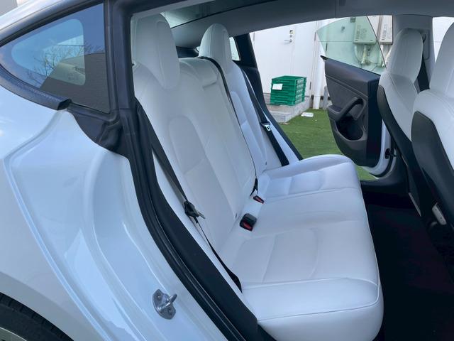 モデル３ ロングレンジ　純正ナビ／レーダークルーズコントロール／ホワイトレザーシート／ガラスルーフ／パワーシート／シートヒーター／フロント・サイド・バックカメラ／パワートランク（61枚目）