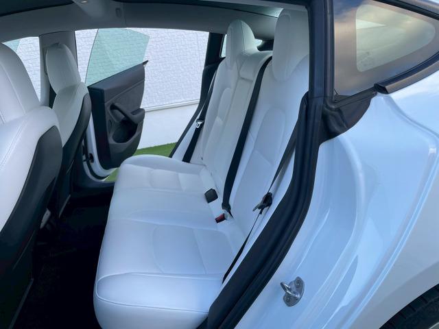 モデル３ ロングレンジ　純正ナビ／レーダークルーズコントロール／ホワイトレザーシート／ガラスルーフ／パワーシート／シートヒーター／フロント・サイド・バックカメラ／パワートランク（64枚目）