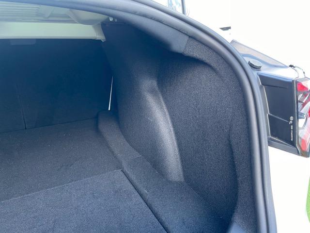 モデル３ ロングレンジ　純正ナビ／レーダークルーズコントロール／ホワイトレザーシート／ガラスルーフ／パワーシート／シートヒーター／フロント・サイド・バックカメラ／パワートランク（68枚目）