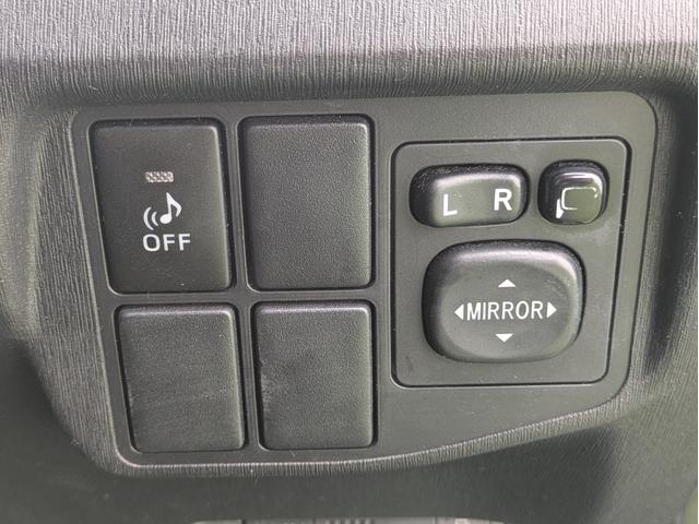 プリウス Ｓ　後期／メーカーナビ／ＴＶ／バックカメラ／リアガラスフィルム／プッシュスタート／スマートキー／ＨＩＤヘッドライト／オートライト／オートエアコン／ビルトインＥＴＣ（34枚目）