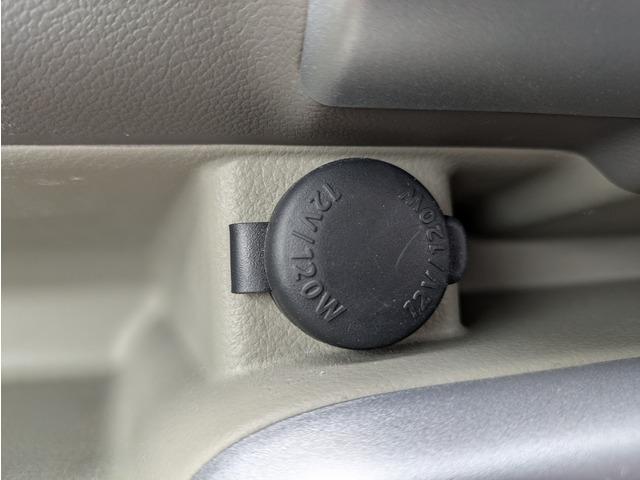 エブリイワゴン ウィズ　車いす移動車　福祉車両／スローパー／車椅子１台／左右分割式リアシート付／４人乗り／レーダーブレーキサポート／ナビ／ＴＶ／手すり／プッシュスタート／スマートキー／リアプライバシーガラス／両側スライドドア（49枚目）