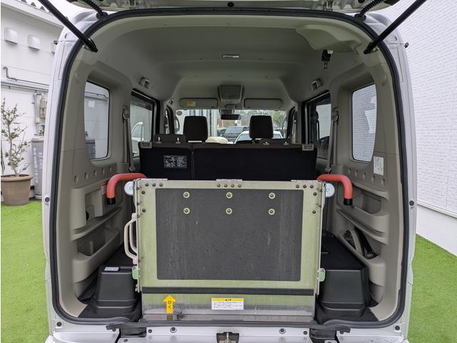 エブリイワゴン ウィズ　車いす移動車　福祉車両／スローパー／車椅子１台／左右分割式リアシート付／４人乗り／レーダーブレーキサポート／ナビ／ＴＶ／手すり／プッシュスタート／スマートキー／リアプライバシーガラス／両側スライドドア（64枚目）