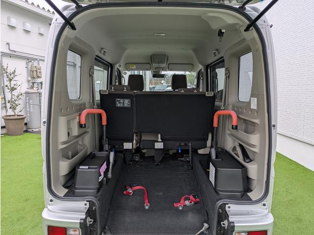 エブリイワゴン ウィズ　車いす移動車　福祉車両／スローパー／車椅子１台／左右分割式リアシート付／４人乗り／レーダーブレーキサポート／ナビ／ＴＶ／手すり／プッシュスタート／スマートキー／リアプライバシーガラス／両側スライドドア（65枚目）