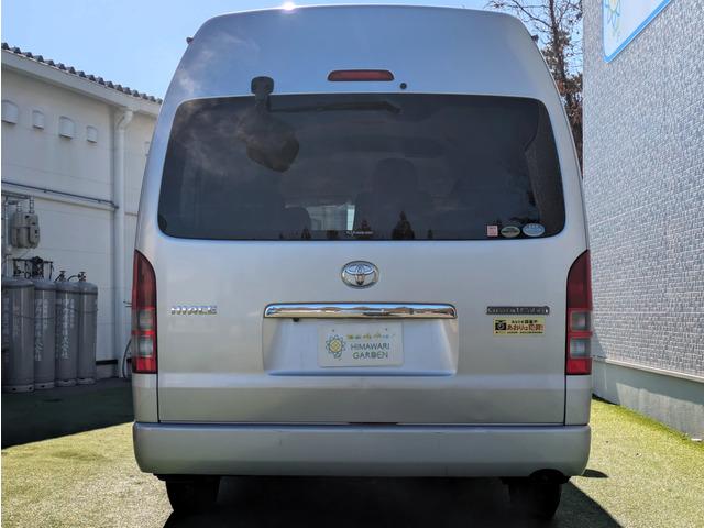 ハイエースワゴン グランドキャビン　１０人乗り／パワースライドドア／リアプライバシーガラス／純正ナビ／地デジＴＶ／バックカメラ／キーレス／オートエアコン／オートライト／ＥＴＣ／エアバック（16枚目）