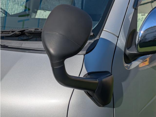 ハイエースワゴン グランドキャビン　１０人乗り／パワースライドドア／リアプライバシーガラス／純正ナビ／地デジＴＶ／バックカメラ／キーレス／オートエアコン／オートライト／ＥＴＣ／エアバック（23枚目）