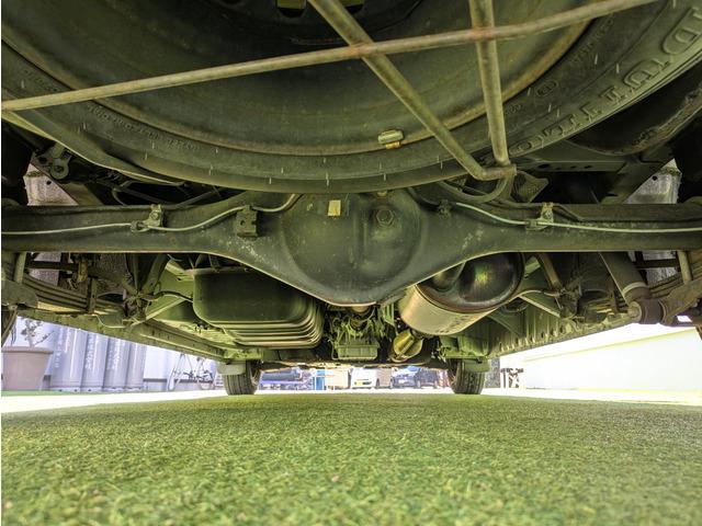 ハイエースワゴン グランドキャビン　１０人乗り／パワースライドドア／リアプライバシーガラス／純正ナビ／地デジＴＶ／バックカメラ／キーレス／オートエアコン／オートライト／ＥＴＣ／エアバック（61枚目）