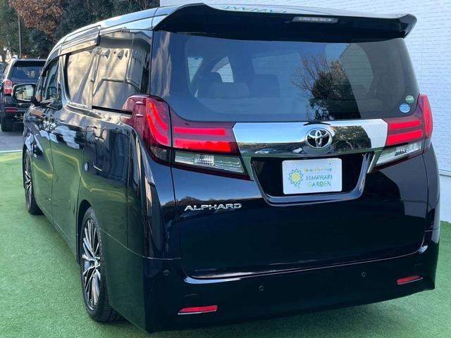 �y�����Ԃ���O�Ԃ܂őI�є����ꂽ���E�ߎԗ���W�����B