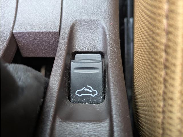 コペン ローブ 電動オープン/3ペダル5速MT/レアマイスター16インチアルミ/LEDヘッドライト/社外ナビ/TV/DVD再生可/プッシュスタート/スマートキー/シートヒーター(47枚目)