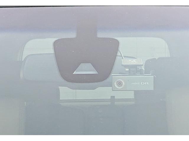 セレナ ２０Ｇ　Ｓ－ハイブリッド　アドバンスドセーフティパッケージ／後期モデル／エマージェンシーブレーキ／アラウンドビュー／両側パワースライドドア／Ｗエアコン／クルーズコントロール／ＬＥＤヘッドライト／禁煙車（68枚目）