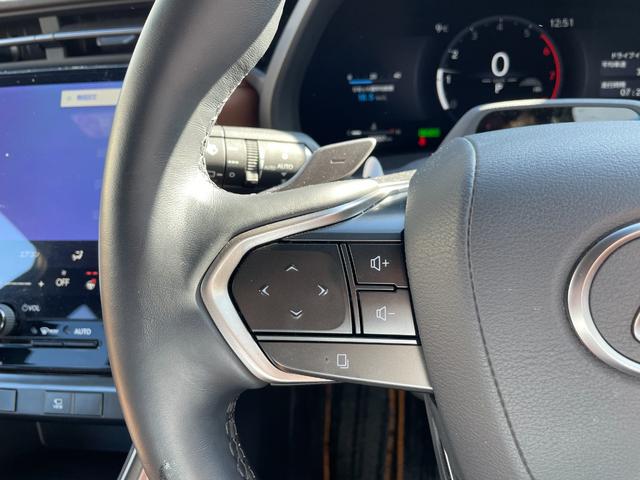 ＬＢＸ リラックス　レクサスセーフティシステム／ブラインドスポットモニター／ＨＵＤ／レーダークルーズコントロール／ブラウンレザーシート／パワーシート／ＬＥＤヘッドライト／パノラミックビューモニター／フルセグ／（32枚目）