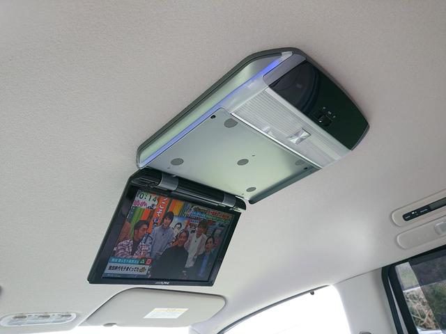 セレナ ２０Ｇ　両側パワースライドドア　アルパイン８インチナビ　フリップダウンモニター　バックカメラ　地デジＴＶ　インテリキー　プッシュスタート　３列シート　ＥＴＣ　クルーズコントロール　禁煙車（10枚目）