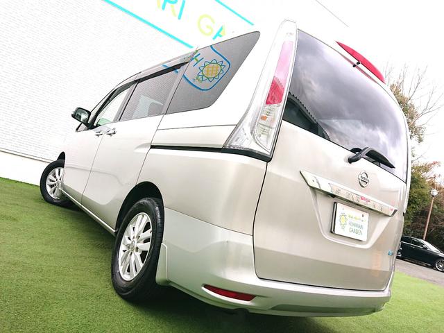 セレナ ２０Ｇ　両側パワースライドドア　アルパイン８インチナビ　フリップダウンモニター　バックカメラ　地デジＴＶ　インテリキー　プッシュスタート　３列シート　ＥＴＣ　クルーズコントロール　禁煙車（28枚目）