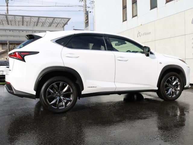 NX300h Fスポーツ 三眼フルLEDヘッドランプ パノラマルーフ(25枚目)