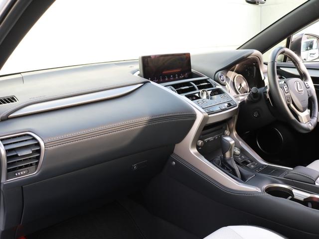 NX300h Fスポーツ 三眼フルLEDヘッドランプ パノラマルーフ(40枚目)