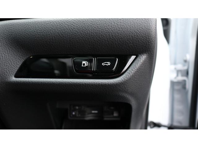 ＮＸ ＮＸ３５０ｈ　Ｆスポーツ　年次改良モデル　マクレビ　ムーンルーフ　三眼フルＬＥＤ　フロアマット　フロントスポイラー　サイドスカート　リアディフューザー　デジタルインナーミラー　後席シートヒーター（30枚目）