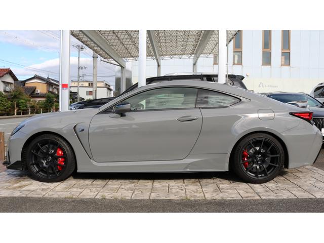 ＲＣ Ｆ 　２５台限定生産エモーショナルツーリング　マークレビンソン　プロジェクションカーテシイルミ　ＢＳＭ　限定色チタニウムカーバイドグレー　カーボンアクティブリヤウィング　特別仕様車専用オーナメントプレート（30枚目）