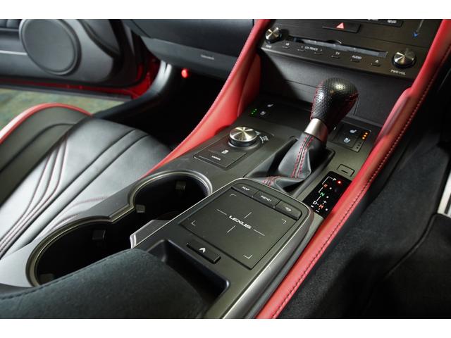 RC F カーボンエクステリアパッケージ ◆ブラインドスポットモニター◆プリクラッシュセーフティ◆純正フロアマット◆ラディアントレッドコントラストレイヤリング(37枚目)