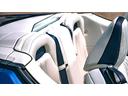 ＬＣ５００　コンバーチブル　ストラクチュラルブルー　２１インチランフラットタイヤ＆鍛造アルミ（ポリッシュ仕上げ＋ブラック塗装）　ステアリングヒーター　カラーＨＵＤ　特別仕様車専用スカッフプレート（ＣＦＲＰ）　寒冷地仕様　フロアマット（38枚目）