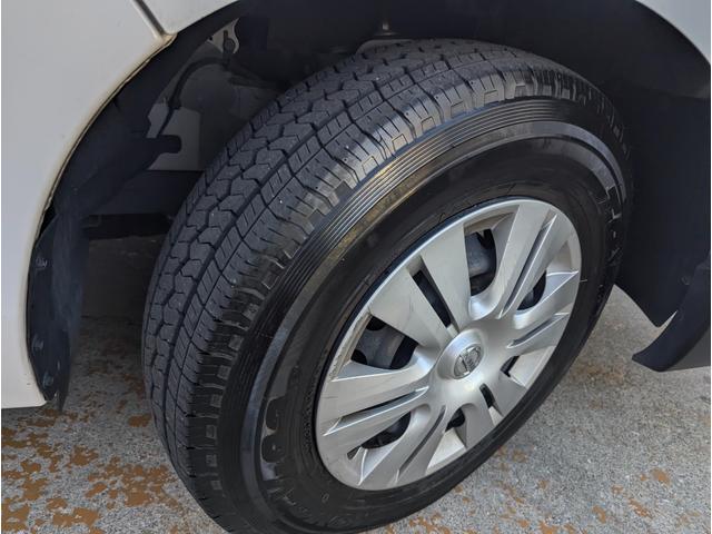 ＮＶ３５０キャラバンバン ロングＤＸ　６人乗り　エマブレ　キーレス　純正地デジナビ　バックカメラ　ブルートゥース　ドラレコ　ＥＴＣ　荷室コンパネ補強（7枚目）