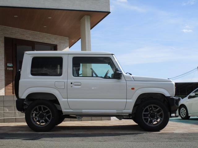 ジムニー ＸＣ　届け出済み未使用車（4枚目）