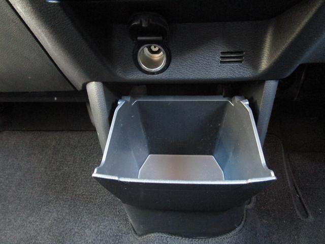 デリカミニ T プレミアム 4WD ターボ 純正アルミ ナビ スマートキー2個 シートヒーター(27枚目)