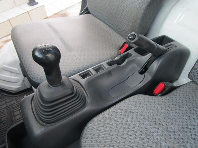 キャリイトラック KCエアコン・パワステ 純正ラジオ 2WD 5MT 3方開(31枚目)